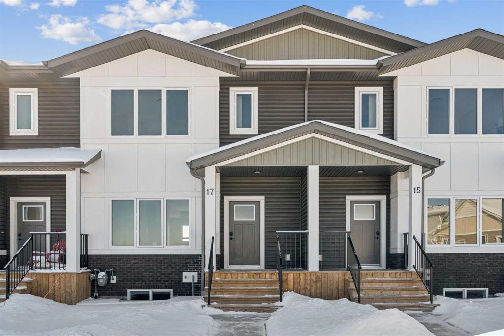Picture of 17 Gray Close , Sylvan Lake Real Estate Listing