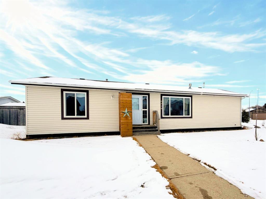 Picture of 6419 52 Street , Ponoka Real Estate Listing
