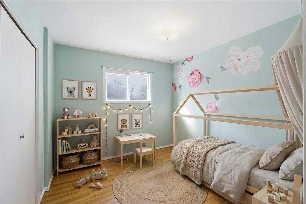 Picture of 6008 54 Avenue , Camrose Real Estate Listing