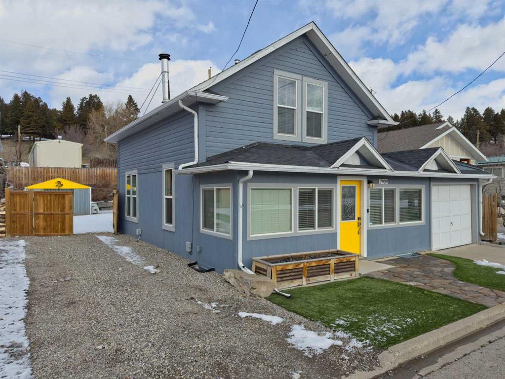 Picture of 7909 23 Avenue , Coleman Real Estate Listing