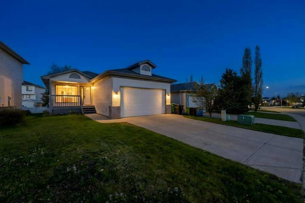 Picture of 9119 Scurfield Drive NW, Calgary Real Estate Listing