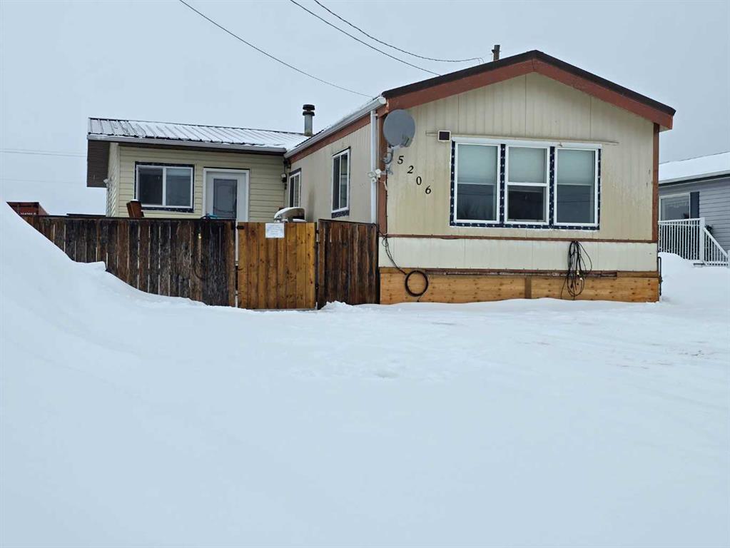 Picture of 5206 55 Avenue , Grimshaw Real Estate Listing