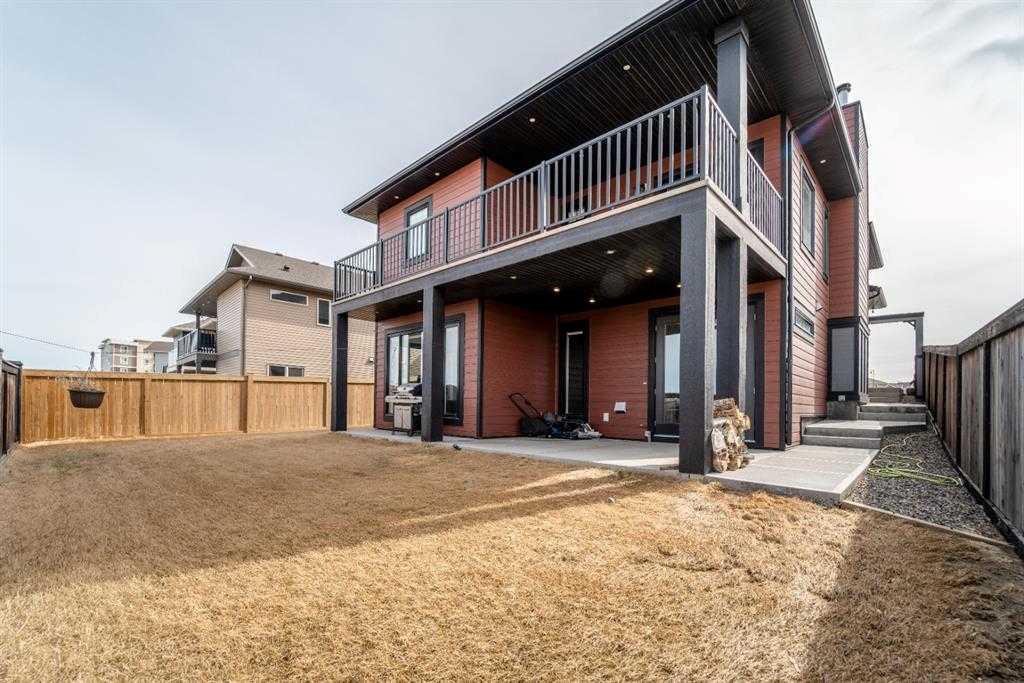 Picture of 2 (back), 351 Skeena Crescent W, Lethbridge Real Estate Listing
