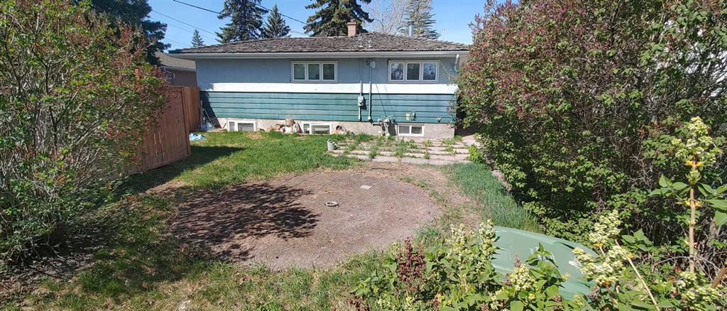 Picture of 9836 Elbow Drive SW, Calgary Real Estate Listing