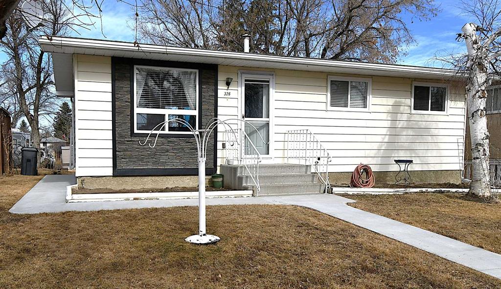 Picture of 326 3 Avenue , Bassano Real Estate Listing