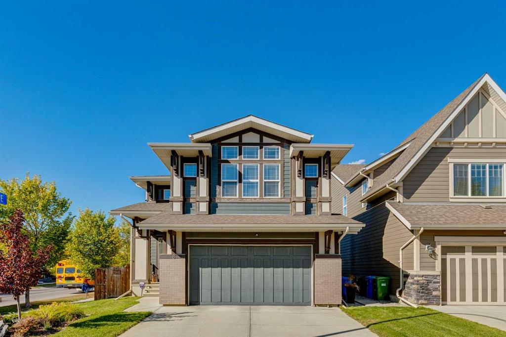 Picture of 8 Masters Court SE, Calgary Real Estate Listing
