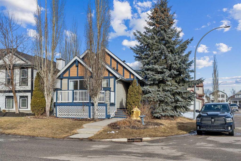 Picture of 202 Copperfield Gardens SE, Calgary Real Estate Listing