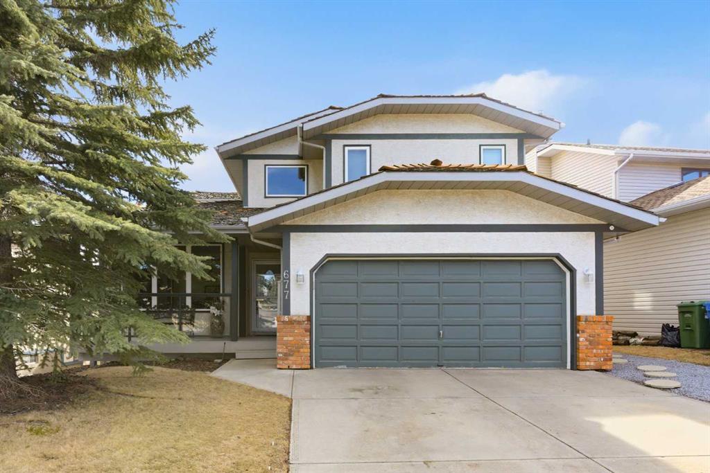 Picture of 677 Hawkwood Boulevard NW, Calgary Real Estate Listing