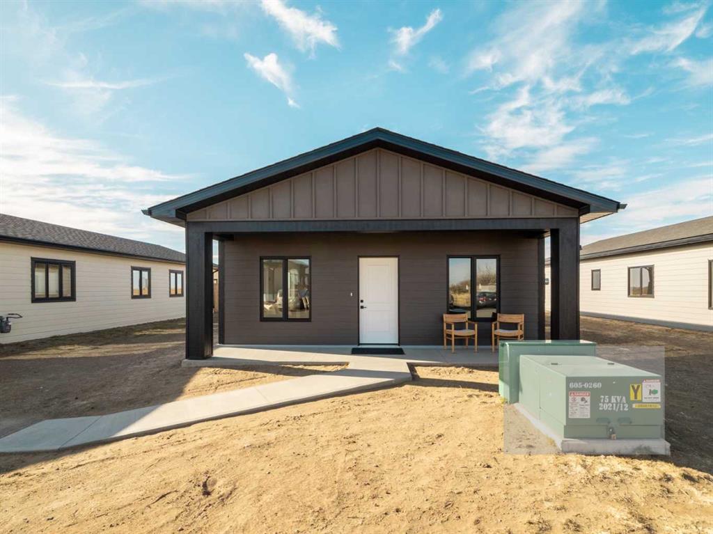 Picture of 7038 48 Street , Taber Real Estate Listing