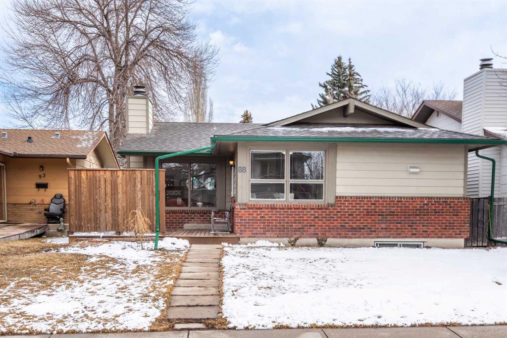 Picture of 88 Sunhurst Road SE, Calgary Real Estate Listing