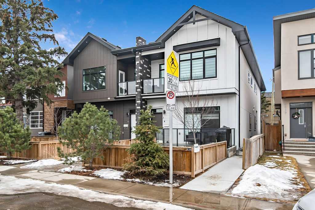 Picture of 4, 4411 17 Avenue NW, Calgary Real Estate Listing