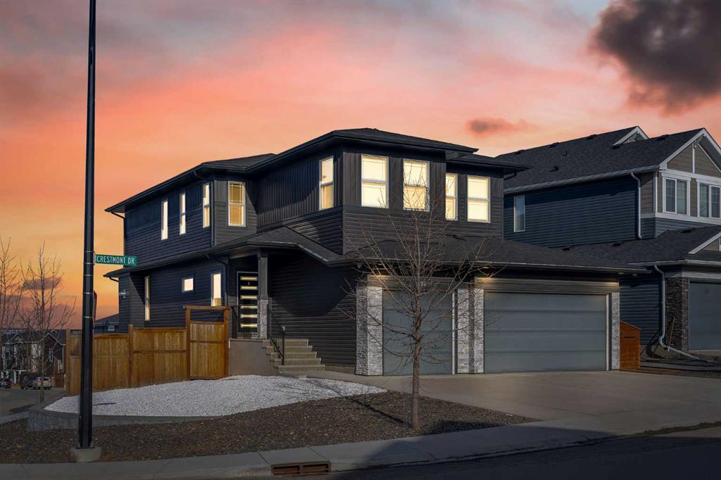 Picture of 325 Crestmont Drive SW, Calgary Real Estate Listing