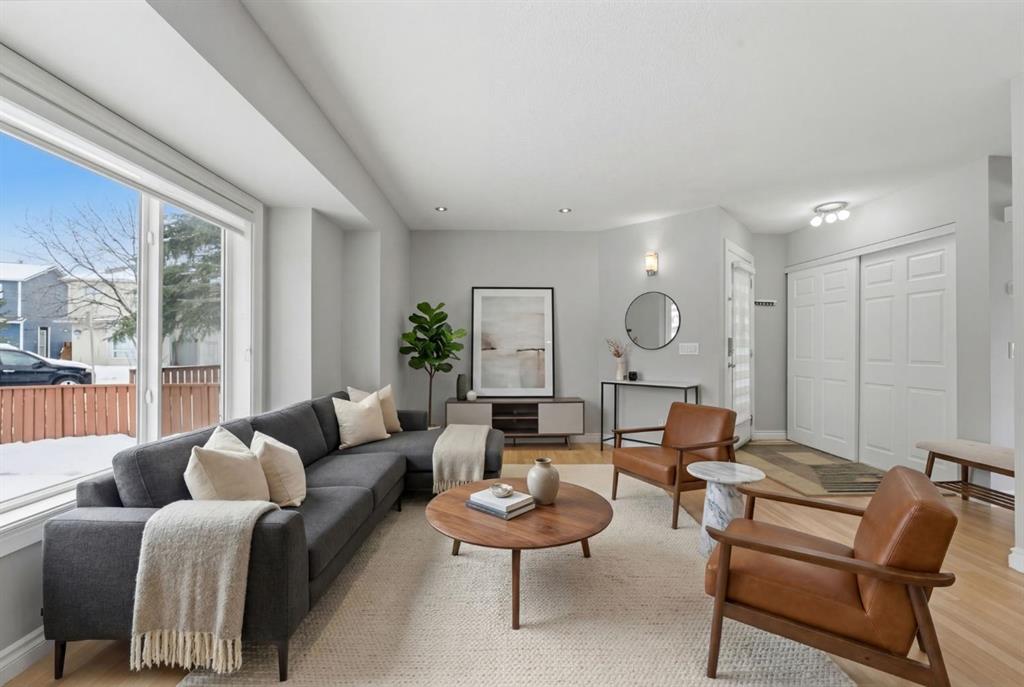 Picture of 43 Martindale Court NE, Calgary Real Estate Listing