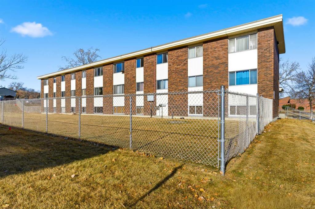 Picture of 103, 231 64 Avenue NW, Calgary Real Estate Listing