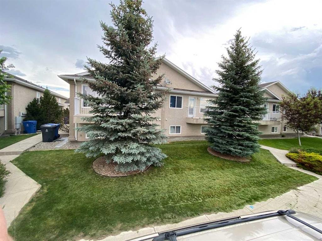 Picture of 3, 15 Highlands Place W, Lethbridge Real Estate Listing