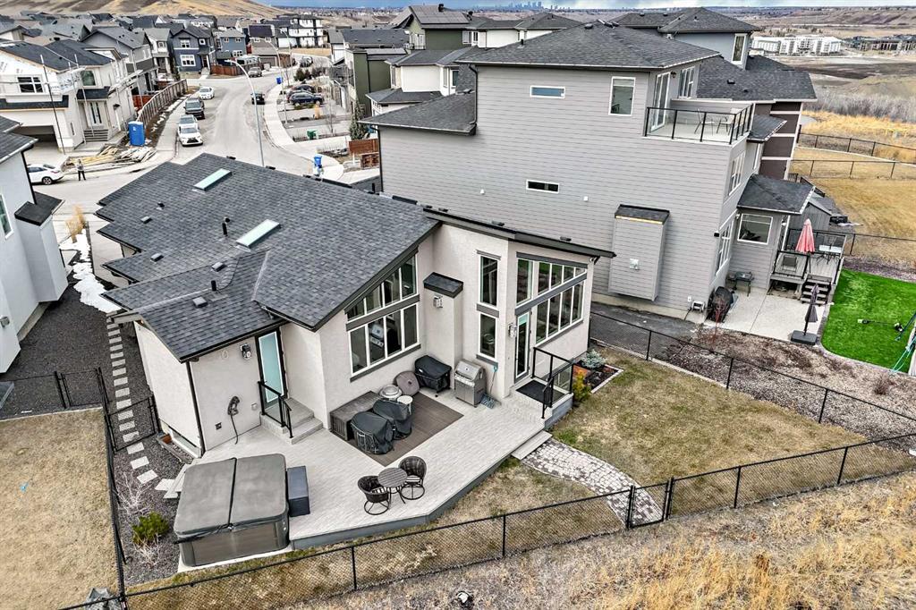 Picture of 64 Walcrest View SE, Calgary Real Estate Listing