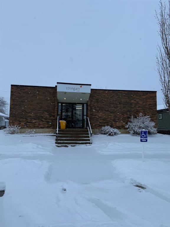 Picture of 906 2 Avenue , Beaverlodge Real Estate Listing