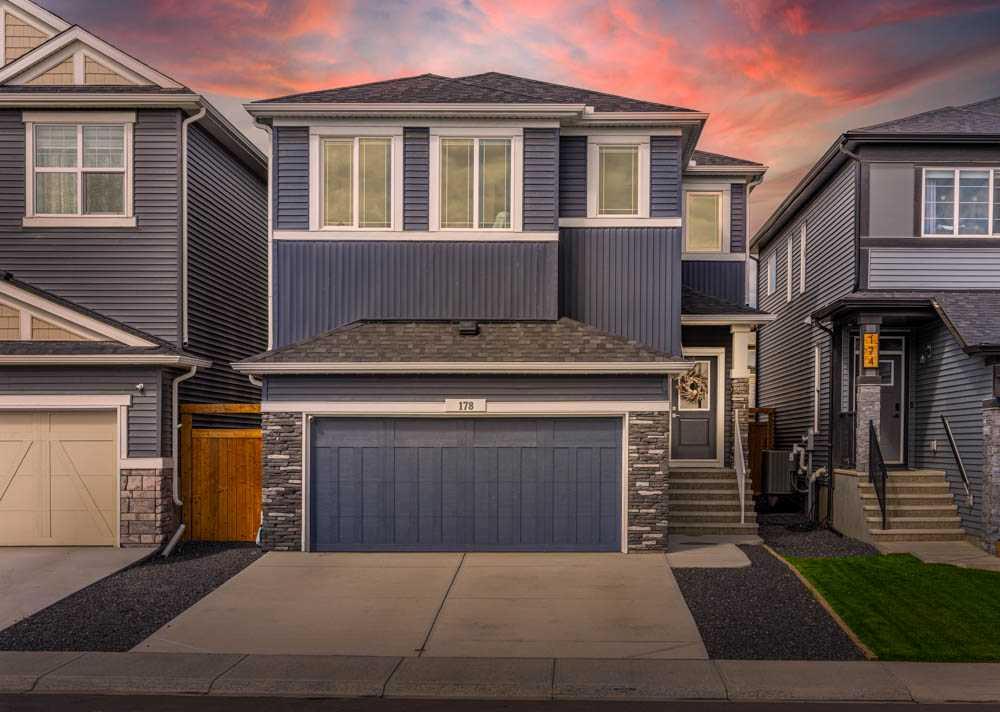 Picture of 178 Creekstone Path SW, Calgary Real Estate Listing
