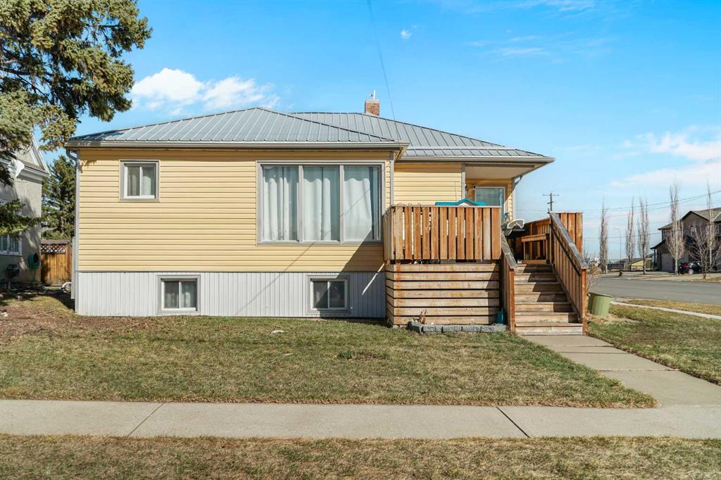 Picture of 305 2 Avenue W, Cardston Real Estate Listing