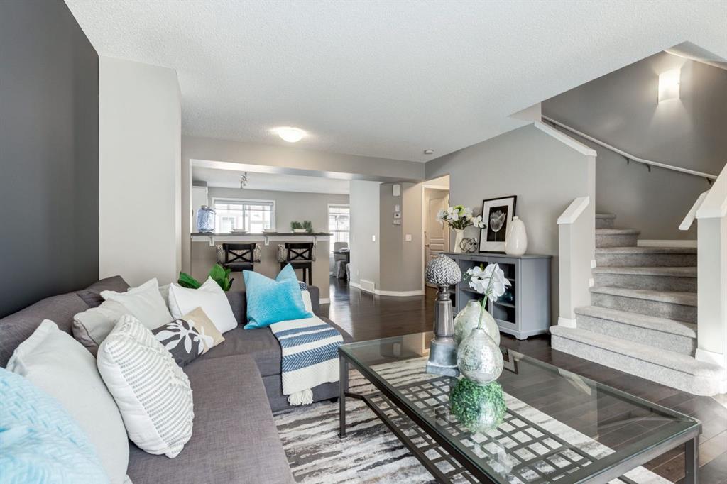Picture of 161 New Brighton Villas SE, Calgary Real Estate Listing