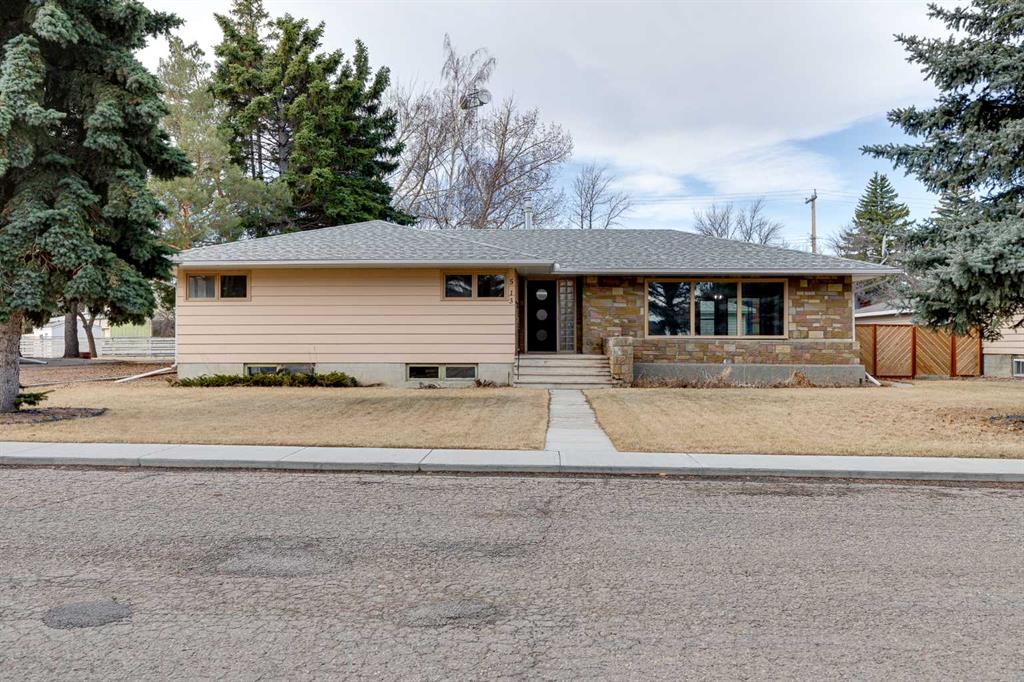 Picture of 513 Memorial Avenue , Vulcan Real Estate Listing