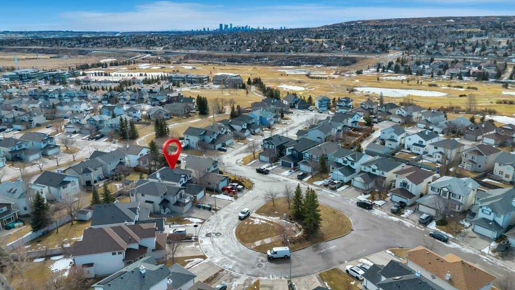 Picture of 52 Country Hills Green NW, Calgary Real Estate Listing