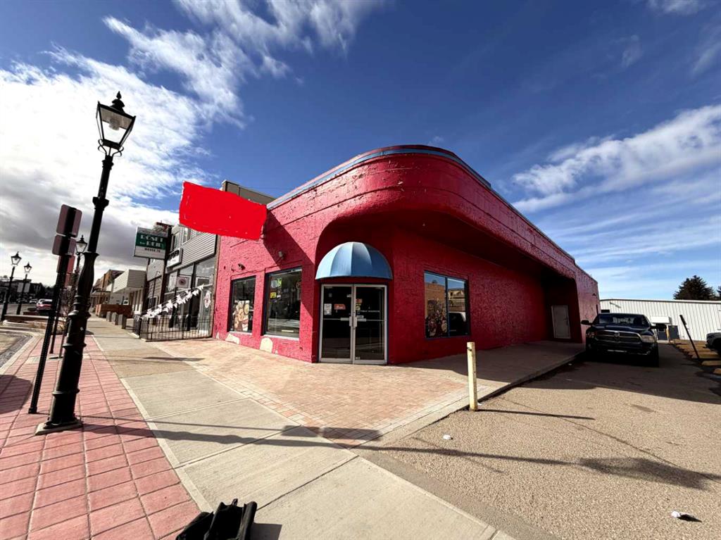 Picture of Medicine Hat Real Estate Listing