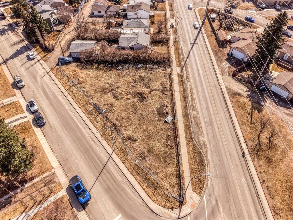 Picture of 1928 Home Road NW, Calgary Real Estate Listing