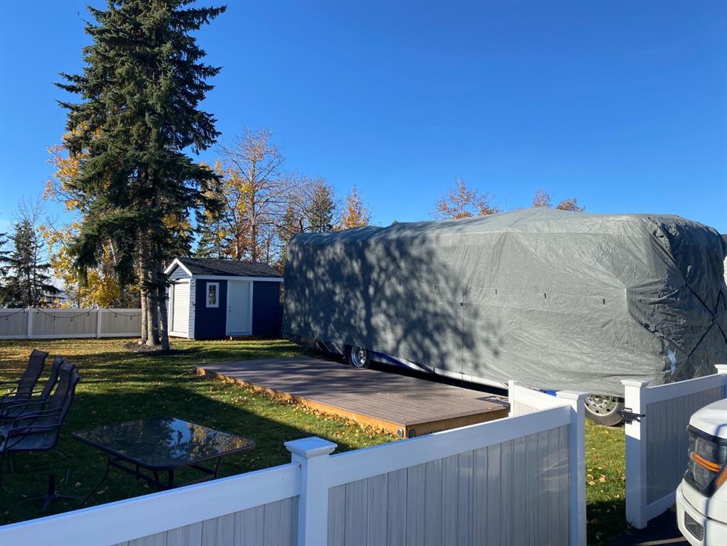 Picture of 113, 41310 Range Road 282 Range , Rural Lacombe County Real Estate Listing