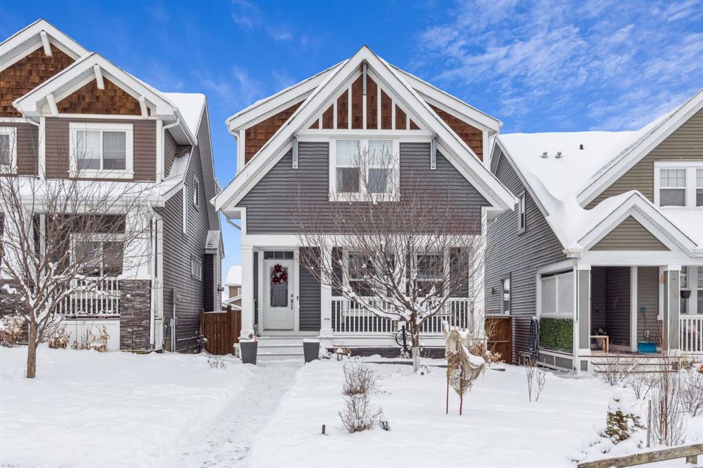 Picture of 480 River Heights Green , Cochrane Real Estate Listing