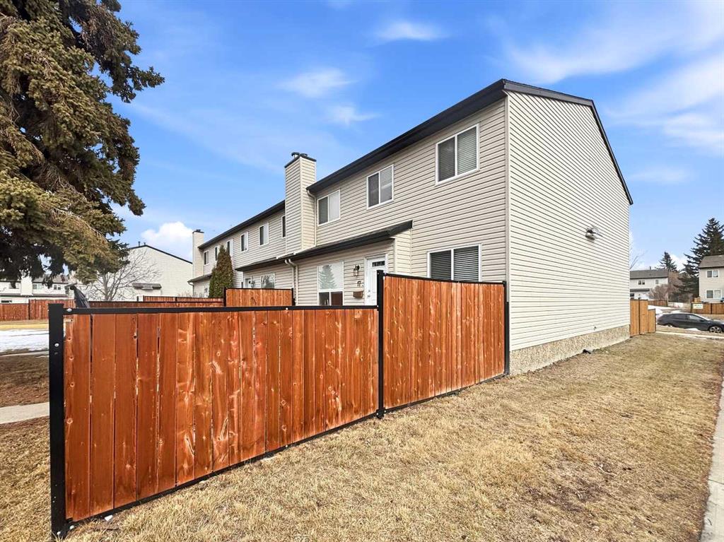 Picture of 17, 20 Alford Avenue , Red Deer Real Estate Listing