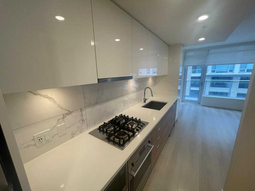 Picture of 703, 108 Waterfront Court SW, Calgary Real Estate Listing
