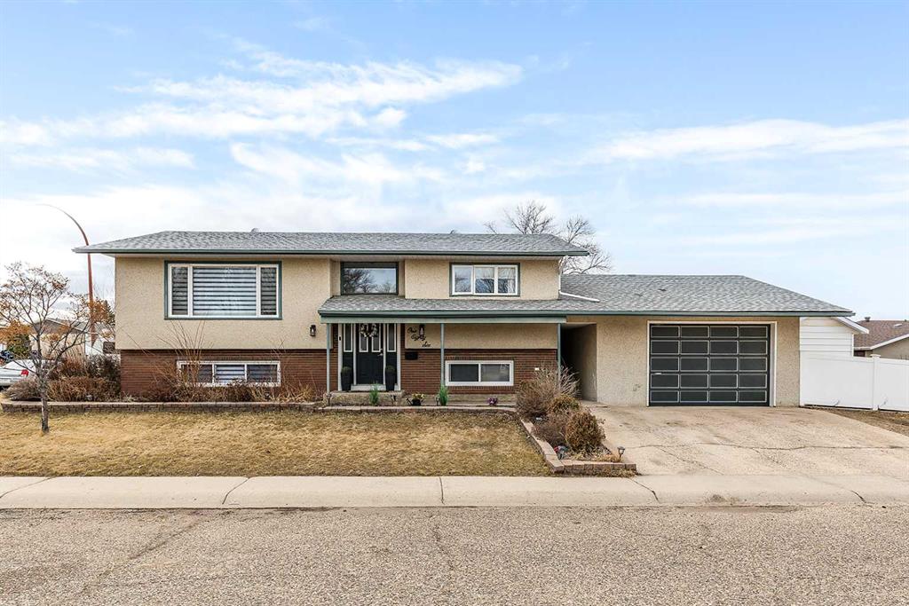 Picture of 186 Hull Crescent NE, Medicine Hat Real Estate Listing
