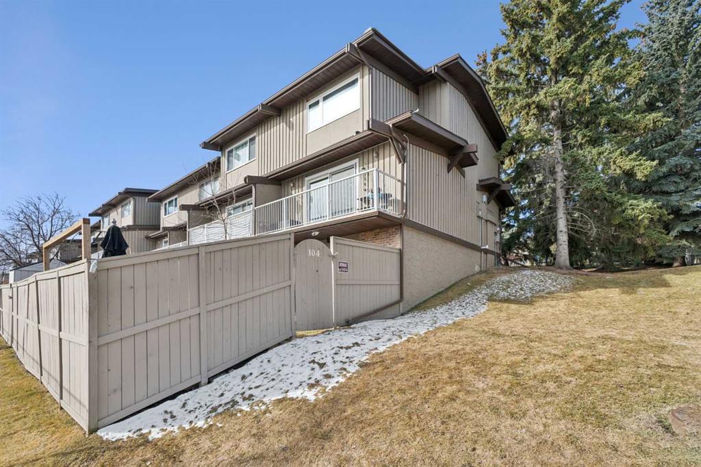 Picture of 104, 1055 72 Avenue NW, Calgary Real Estate Listing