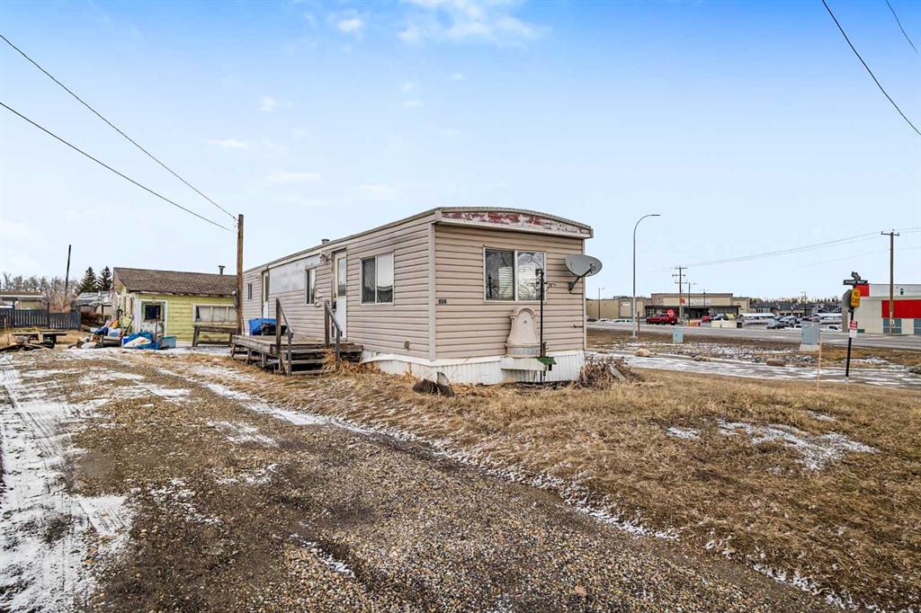 Picture of 804 Center Street , Carstairs Real Estate Listing