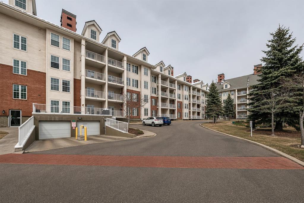 Picture of 2450, 151 Country Village Road NE, Calgary Real Estate Listing