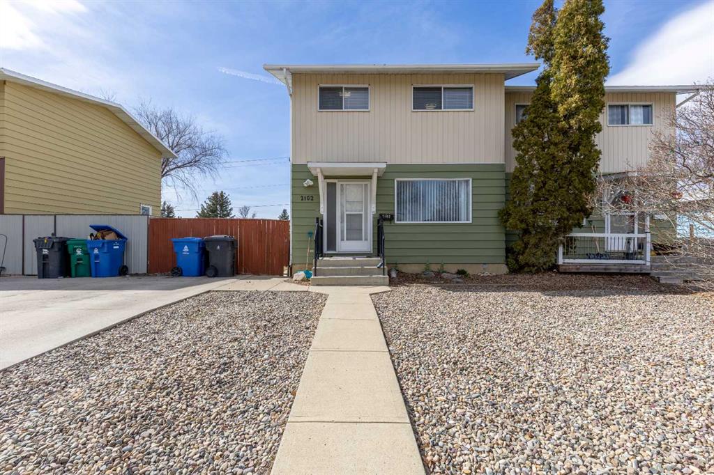 Picture of 2102 13 Street N, Lethbridge Real Estate Listing