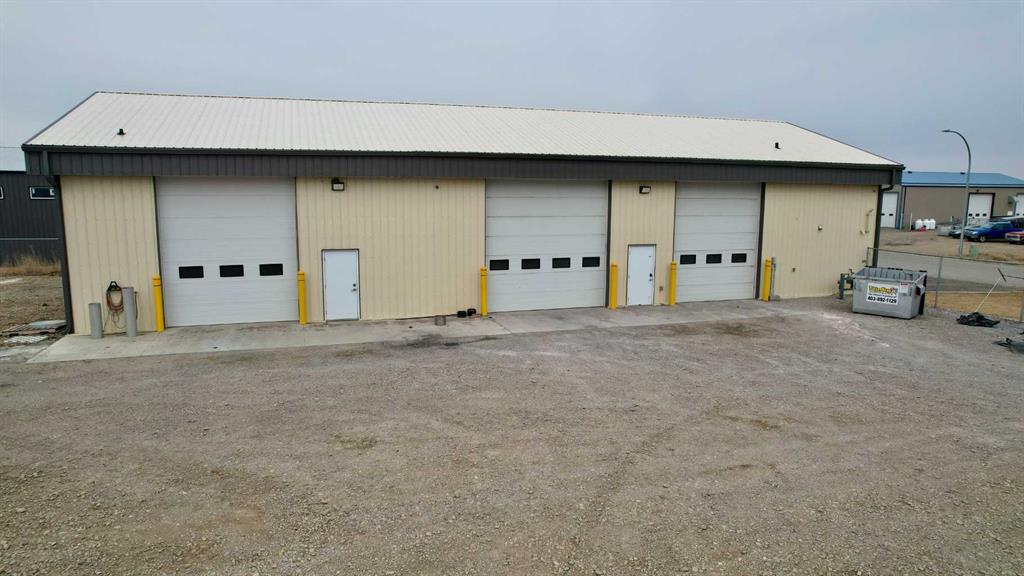 Picture of 913 13 Ave  , Coaldale Real Estate Listing