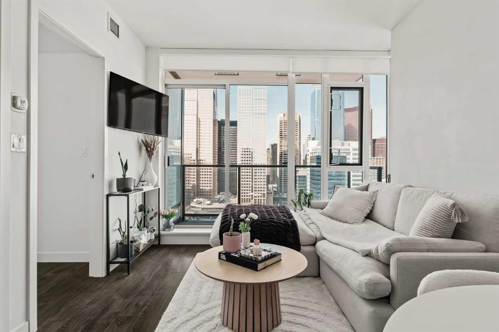 Picture of 2403, 310 12 Avenue SW, Calgary Real Estate Listing