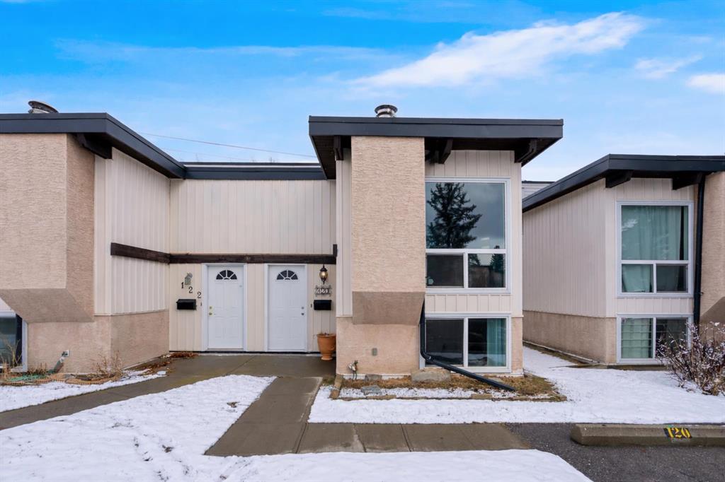 Picture of 120 Oaktree Lane SW, Calgary Real Estate Listing
