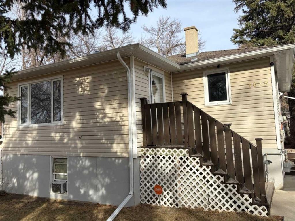 Picture of 1035 12B Street S, Lethbridge Real Estate Listing