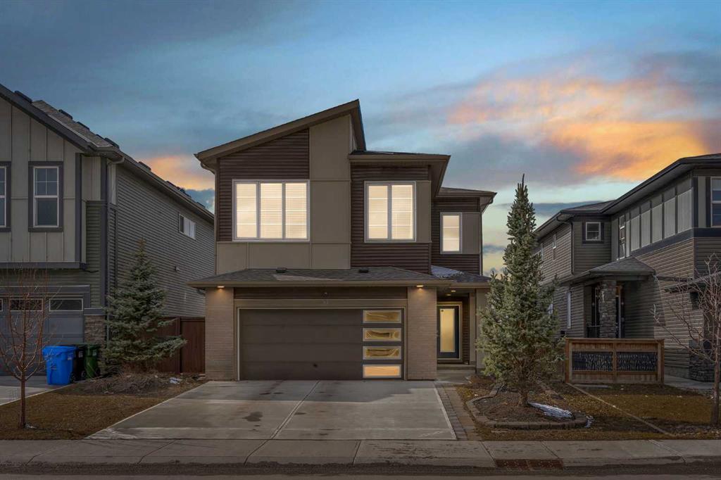 Picture of 81 Carringvue Manor NW, Calgary Real Estate Listing