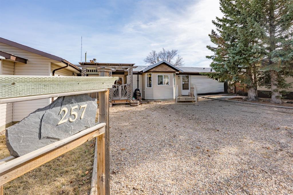 Picture of 257 Leonard Street , Seven Persons Real Estate Listing