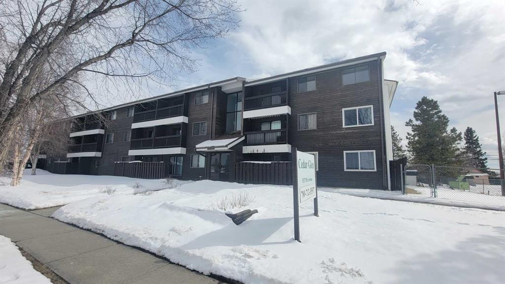 Picture of 301, 5317 5 Avenue  , Edson Real Estate Listing