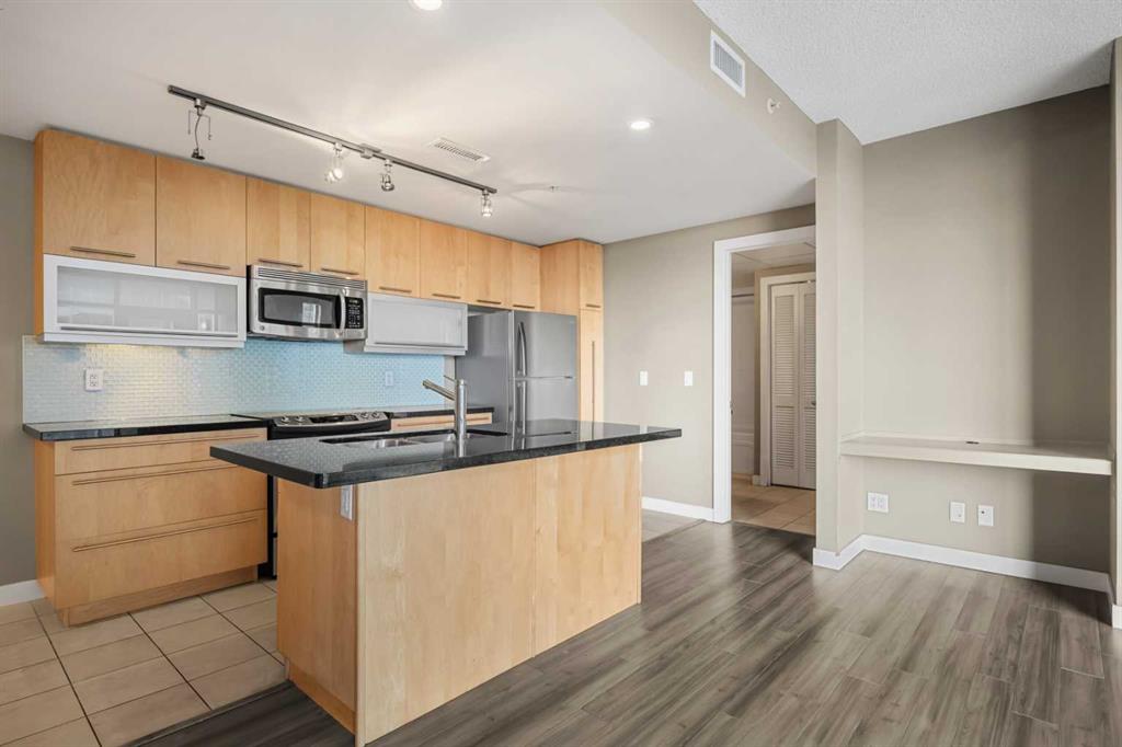 Picture of 1407, 215 13 Avenue SW, Calgary Real Estate Listing