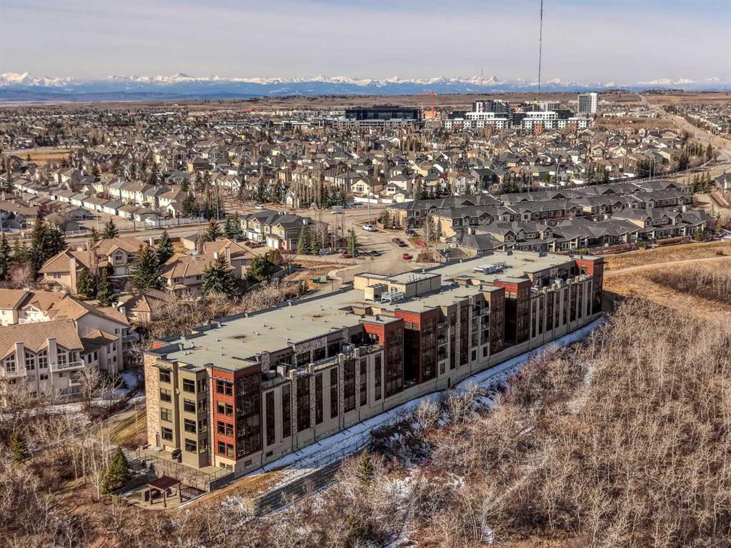 Picture of 108, 15 Cougar Ridge Landing SW, Calgary Real Estate Listing
