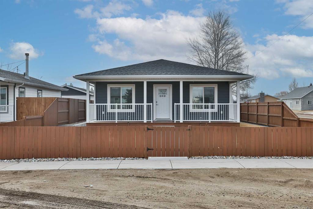 Picture of 202 1 Avenue S, Champion Real Estate Listing