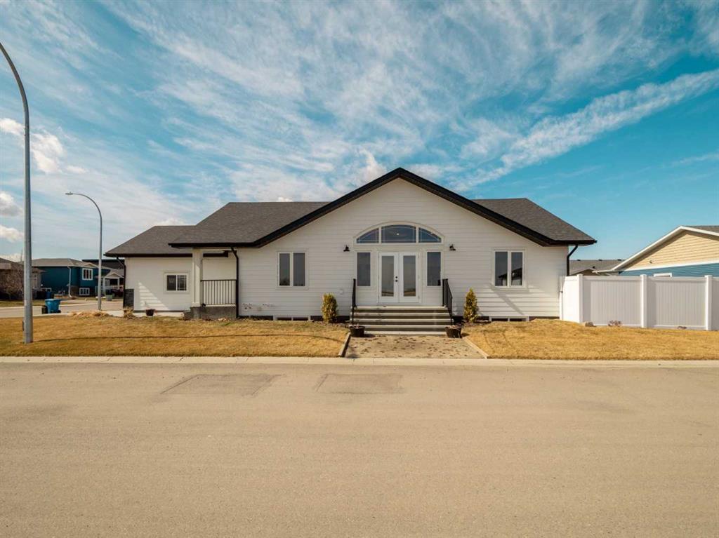 Picture of 604 Parkside Green  , Coaldale Real Estate Listing