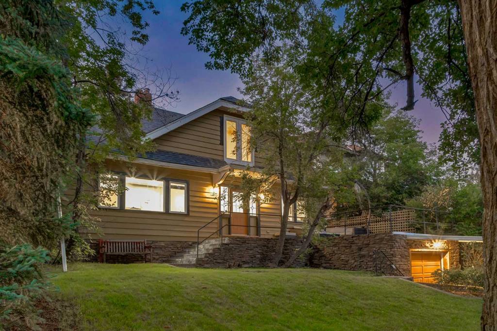 Picture of 1424 premier Way SW, Calgary Real Estate Listing