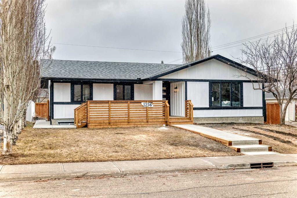 Picture of 1256 Lake Twintree Drive SE, Calgary Real Estate Listing